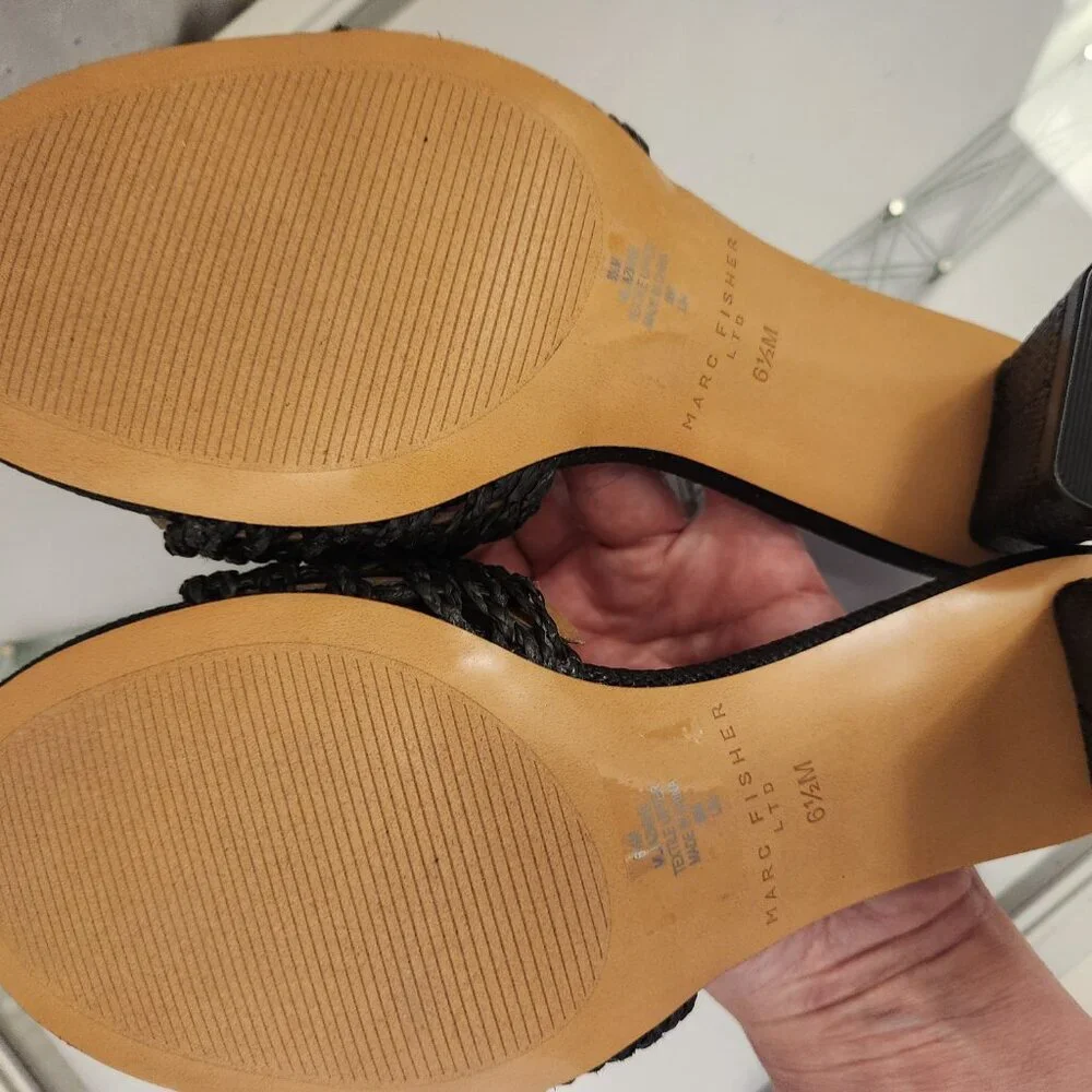 The Marc Fisher LTD™ Jazmine sandals. Black. NIB. Size 6.5